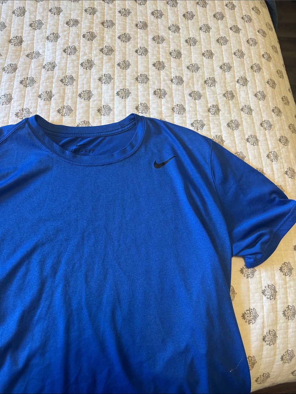 Nike Men’s Dri-FIT Short Sleeve Tee in Blue